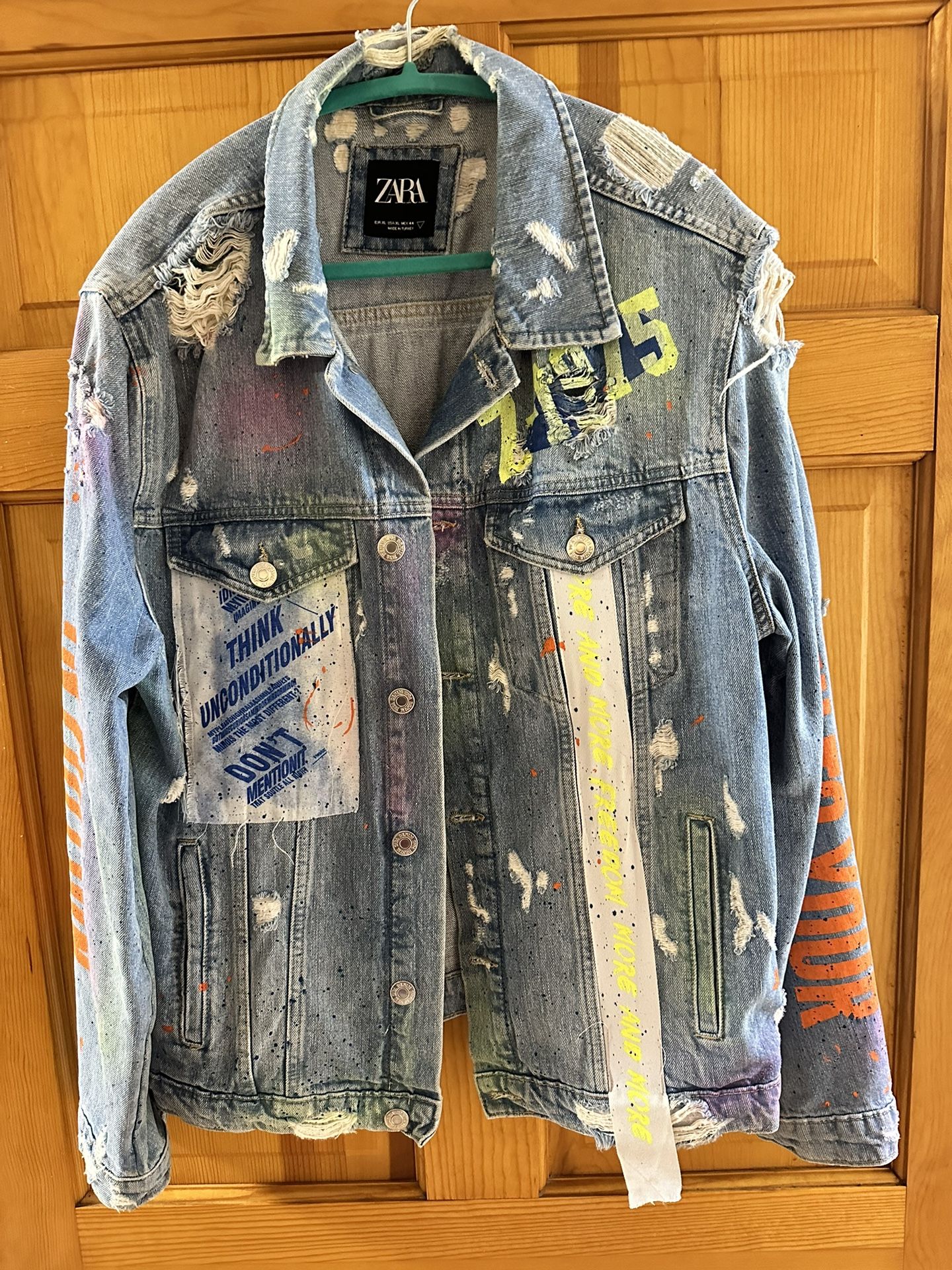 Like New, Zara Men’s XL Denim Jacket