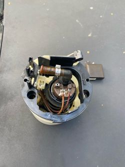 CLS 2007 Mercedes Parts on sale