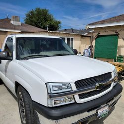 Silverado 1500 Cateye OEM White Hood  Non HD