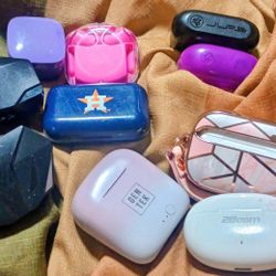 Ear Buds/ Screen Protector
