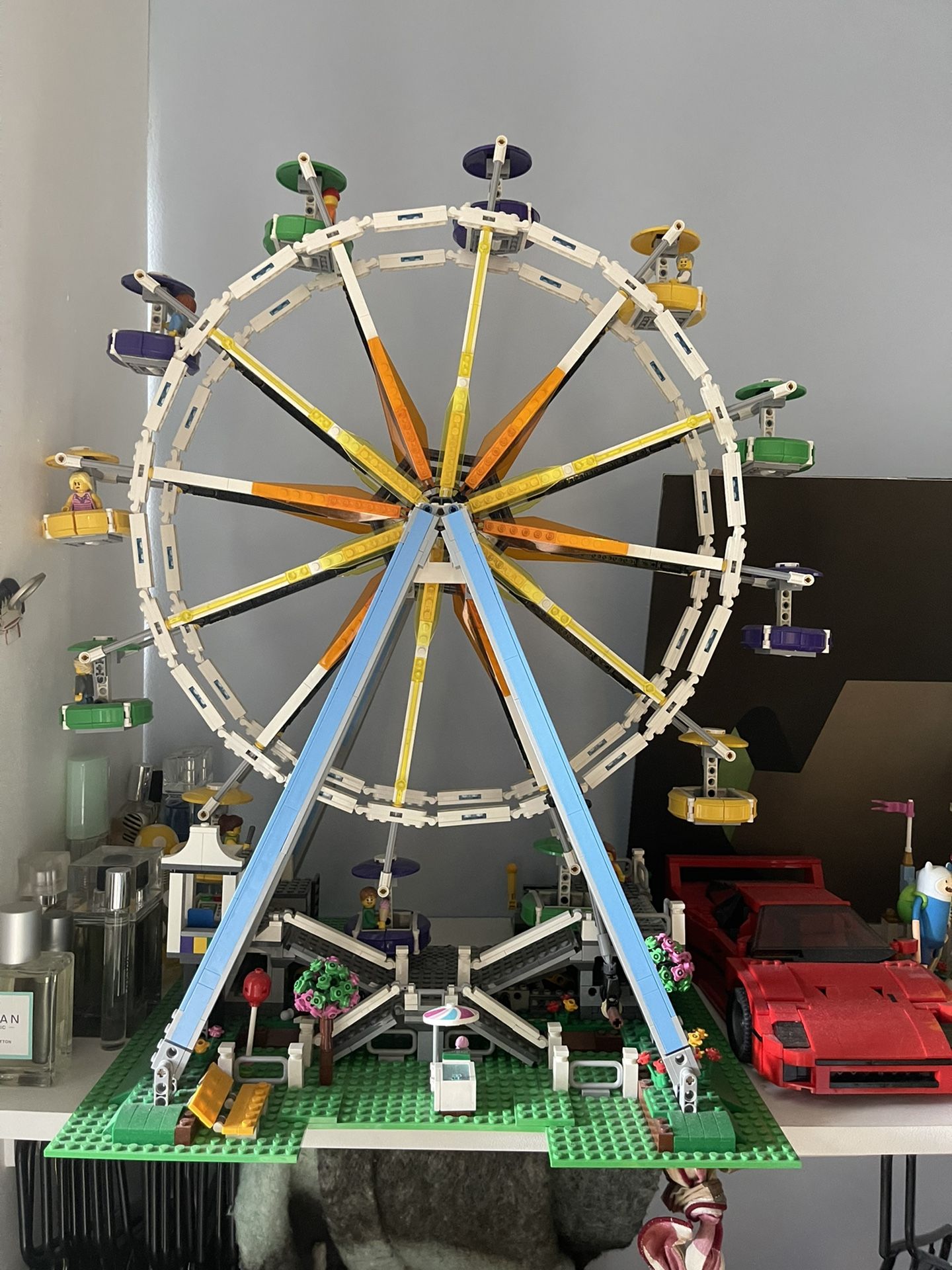 LEGO Creator Expert: Ferris Wheel (10247) for Sale in Queens, NY