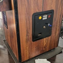 Arcade Cocktail Table VINTAGE Cabinet With Lots Of Oldschool Games In The 80's!