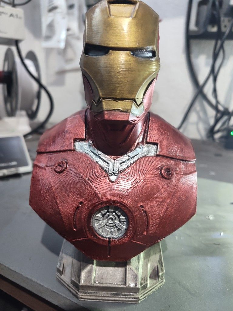 Bust Statue Of Iron Man Marvel