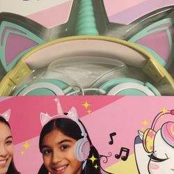 LED Light up Earphones Comfortable & Portable Brand New 