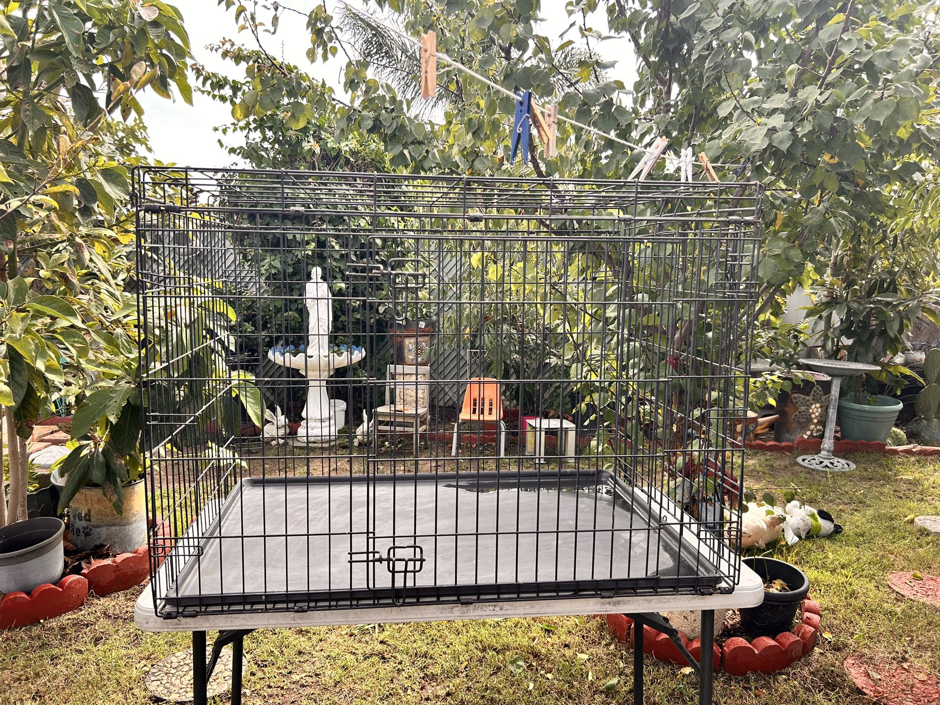 Large Dog Crate/ Dog Kennel / Large Dog Kennel