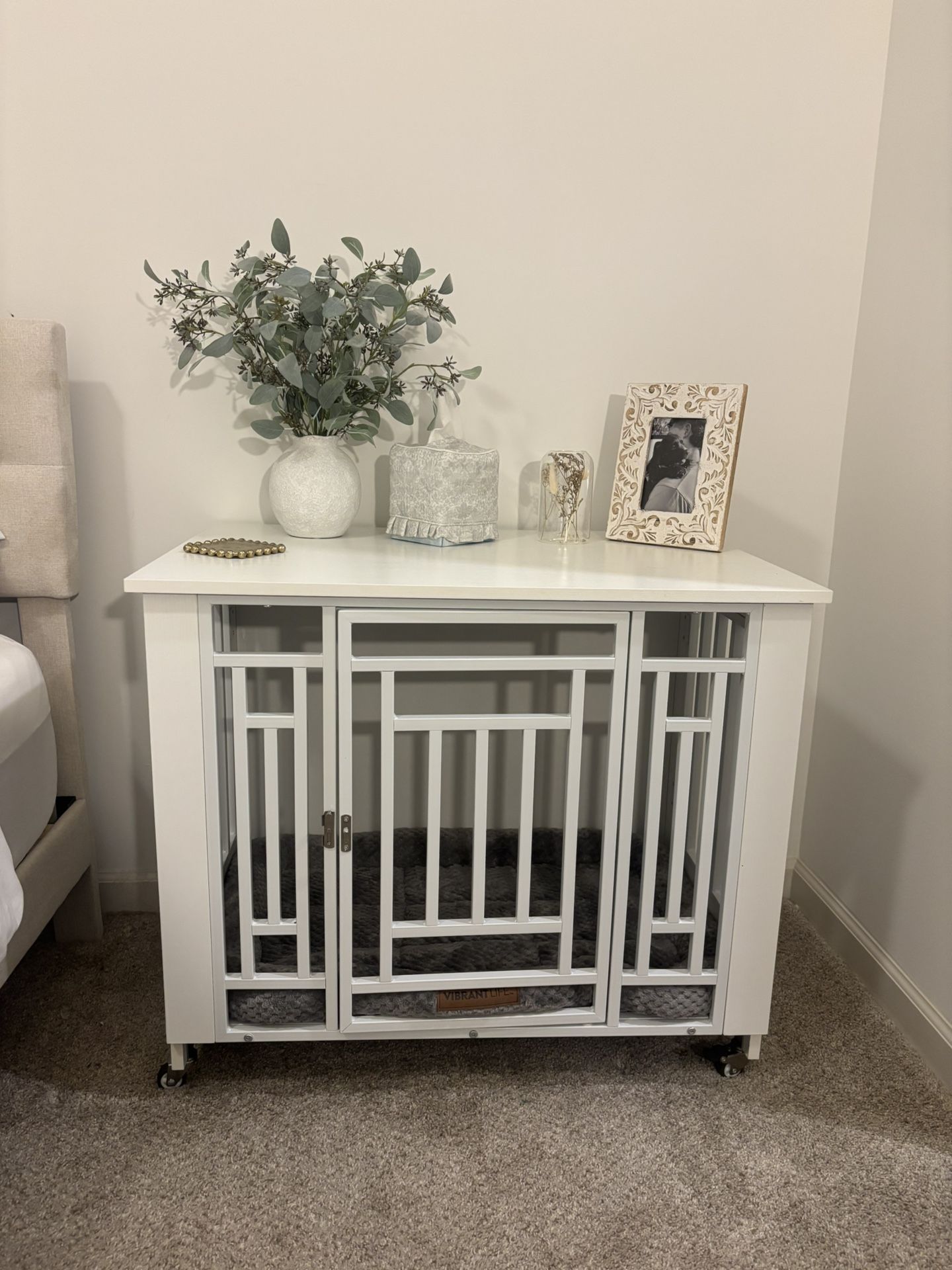 Wooden Dog Crate Side Table With Wheels