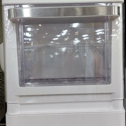 Ice maker