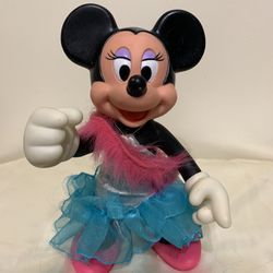 Vintage Disney  Minnie Mouse Action figure. ARCO