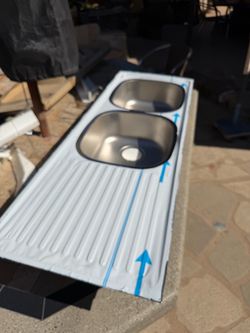 Stainless Steel Double Bowl Kitchen Sink with Drainboard