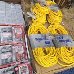EXTENSION CORDS 100FT HEAVY DUTY GAUGE 12 NEW $45 EACH ***** 
