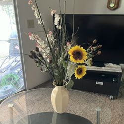 Very Nice Vase With The Flower