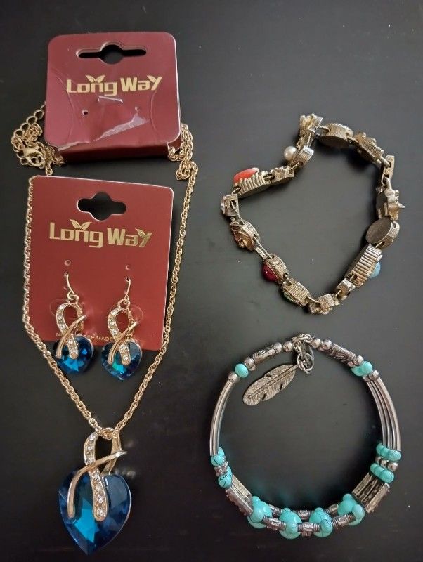 Jewelry $30 each SEE DESCRIPTION