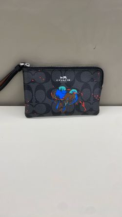 Coach wallet. Item No 592 (Shopgoodwill)