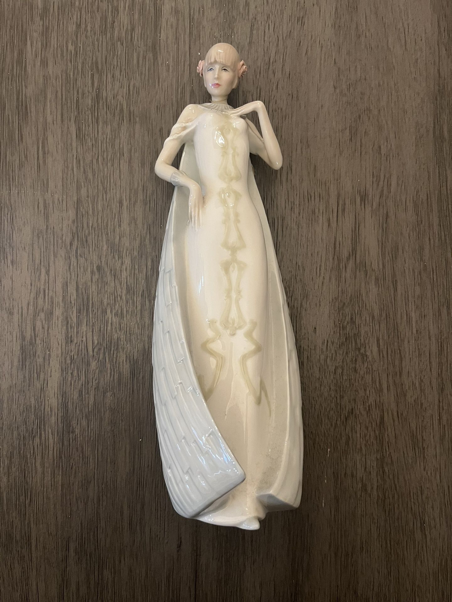 Royal Doulton Figurine. $75 