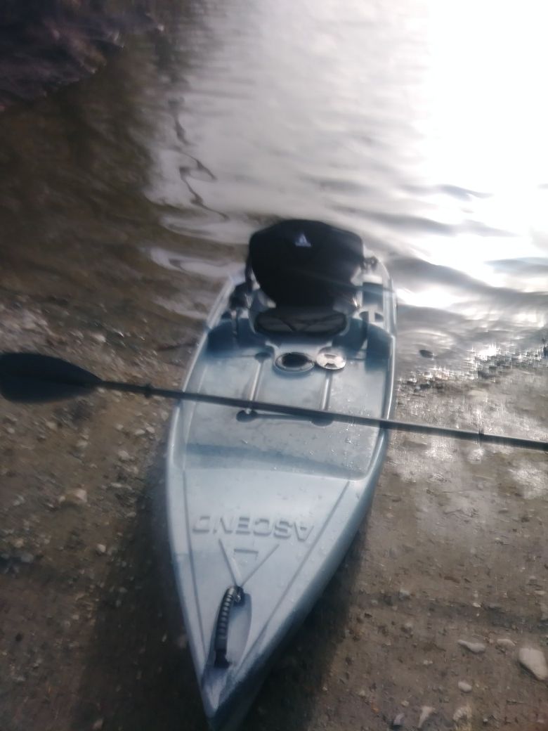 Ascend 9R Kayak with Accessories