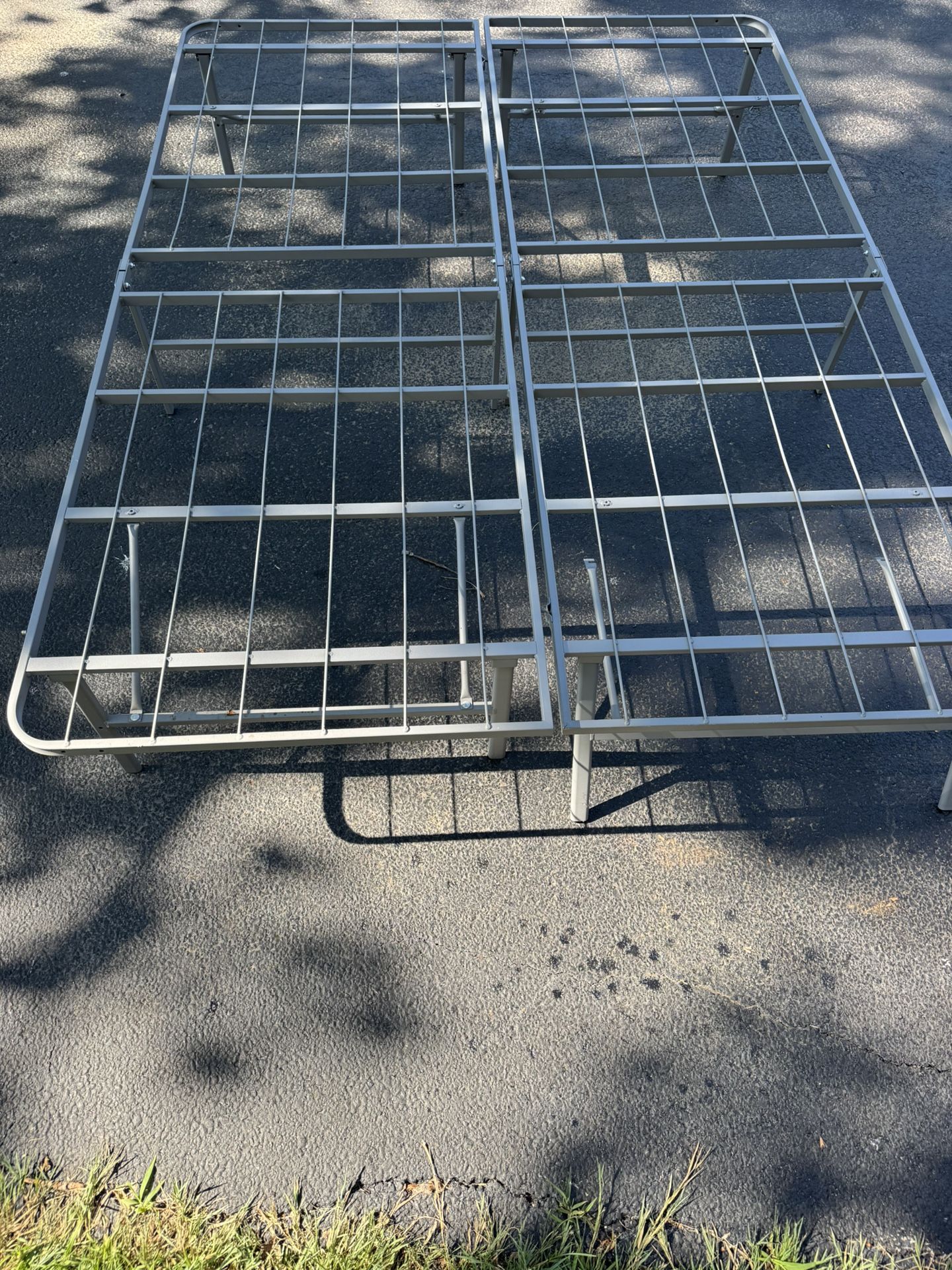 Bed Frame Quenn 