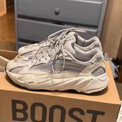 Yeezy 700
