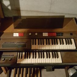 Wurlitzer fun machine organ/ piano 🎹