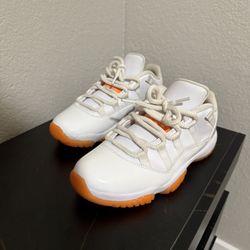 Jordan 11 retro low