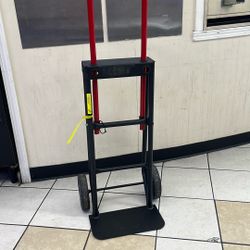 Dollys  300/500 lb. Capacity Convertible Hand Truck / Diablito