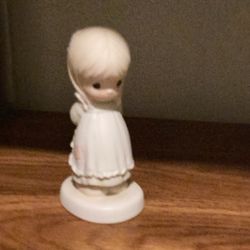 Precious Moments Figurine New