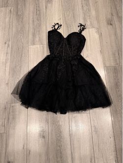 New Never Worn - black lace party dress Size 6