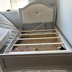 Full Size Bed