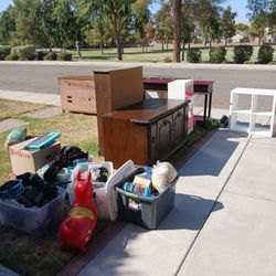 GARAGE SALE!!!! Lots Of Stuff