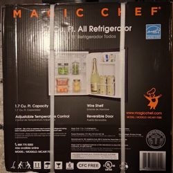 Magic Chef Fridge. " NEW "