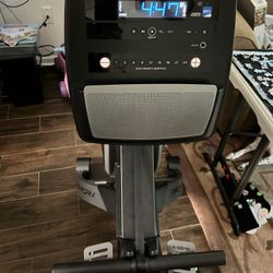 Rowing Machine Pro form 