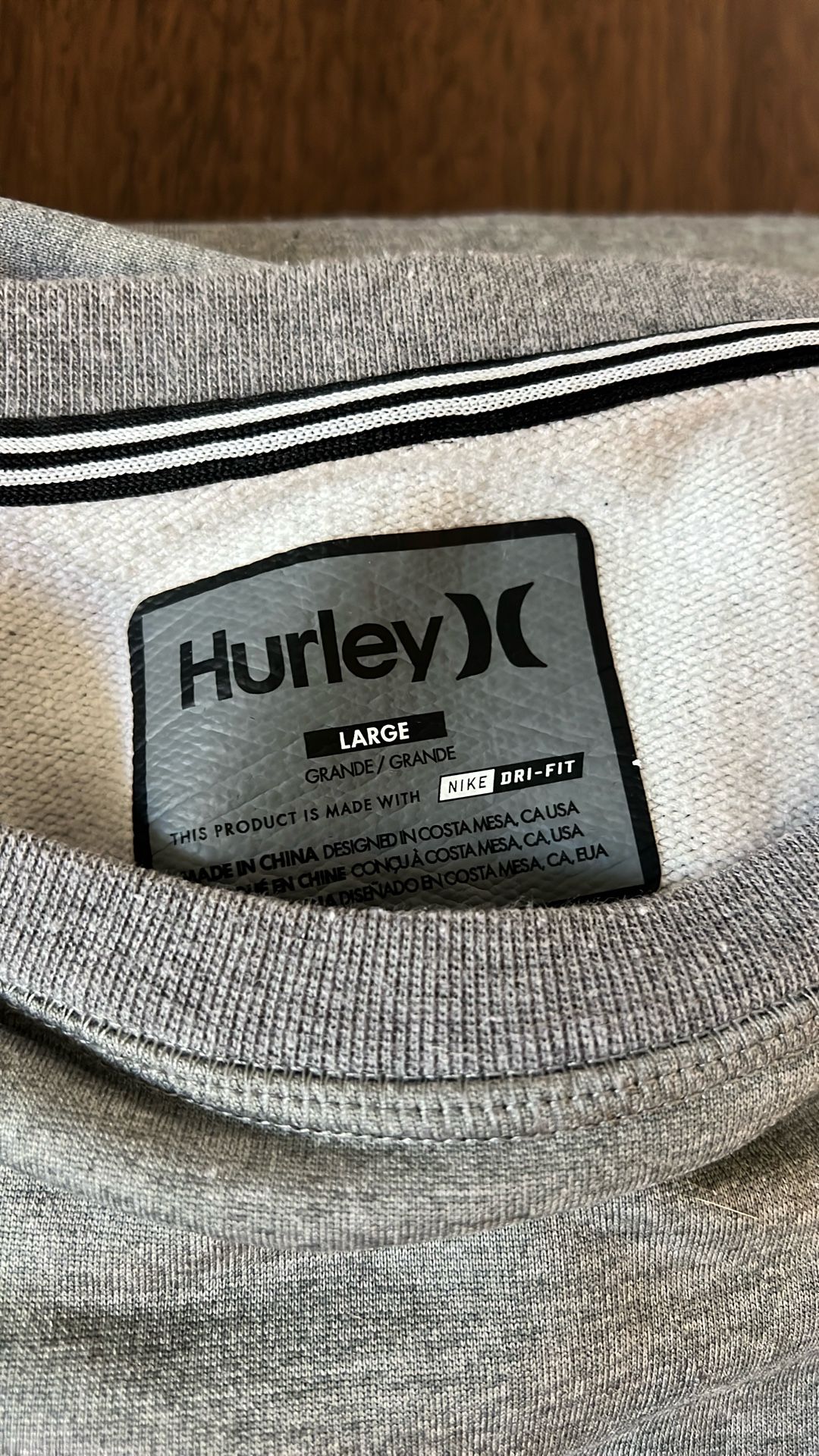Men’s Large Hurley Sweater.