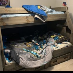 Bunk Beds Wit Stairs