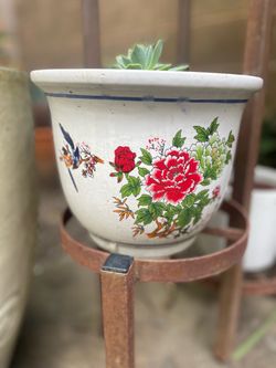 Flower pot