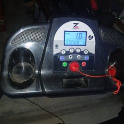 Zelus motorized treadmill
