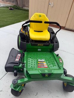 JOHN DEERE Z315E ZTRAK 42-IN 20-HP V-TWIN ZERO-TURN LAWN MOWER