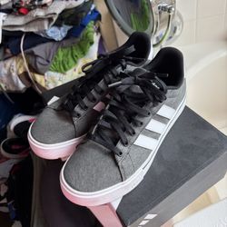 Adidas Men Shoes Size 8.5 Worn Once 