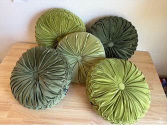 Round Velvet Pillow
