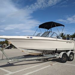 2013 Key West 2020 Dual Console - Suzuki 140 - Trailer