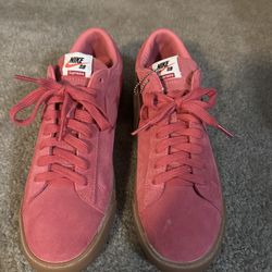 Nike Pink Sb Low Supreme