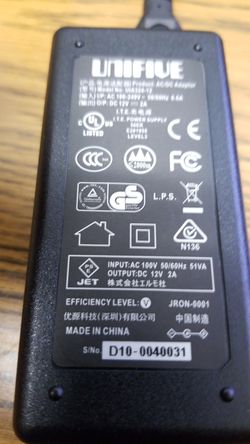 Ac/dc adaptor 100v-240v