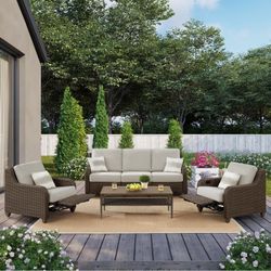 Thomasville Barston 4-piece Outdoor Patio Seating with Kick-out Foot Rests $1999.99