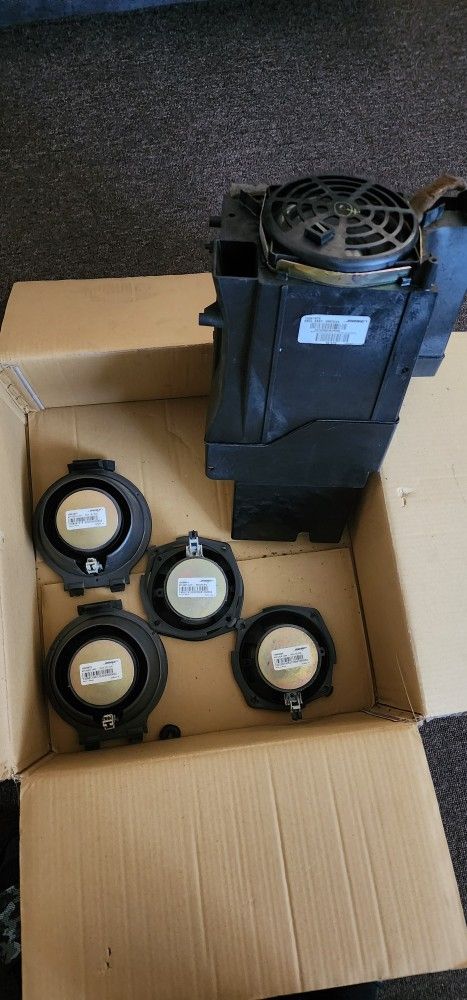 BOSE speakers