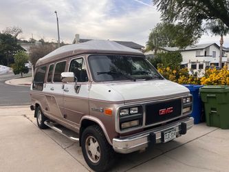 1995 GMC Vandura G2500 5.7L V8 High Top Conversion Van — Vintage Luxury Camper
