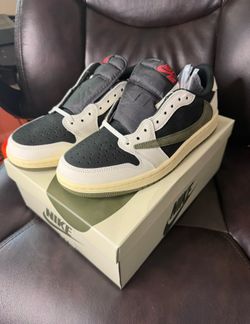 Travis Scott olives