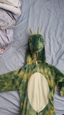 Dragon costume size 5/6