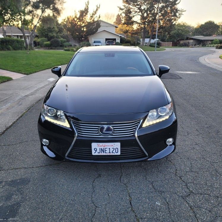 2013 Lexus ES 300h