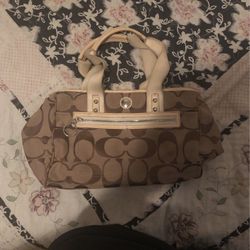 Coach Bag Will Clean Before I Sell