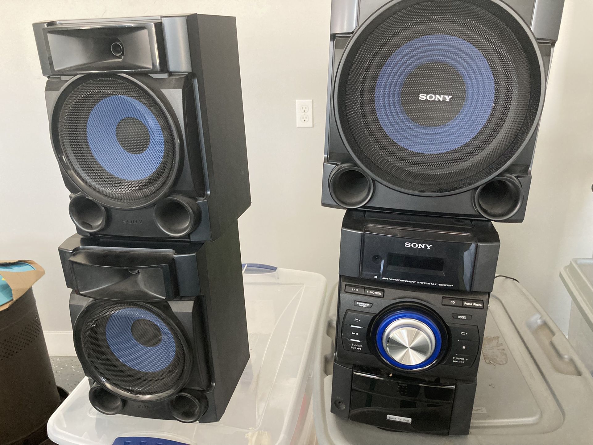 Sony Stereo Hi-Fi System MHC-EC909iP with 3 Speakers Subwoofer