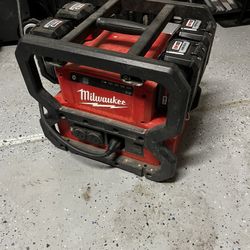 Milwaukee Power Supply M18