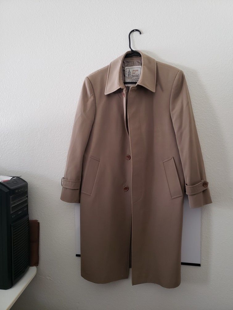 Vintage Beige/Brown London Fog Three Quarter Trench Coat 45
